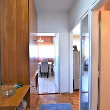 Autokomanda Apt. With Beautiful View Near Center! Apartment *