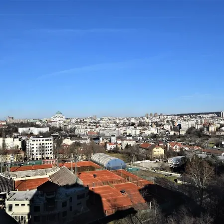 Apartment Autokomanda Apt. With Beautiful View Near Center! Dedinje