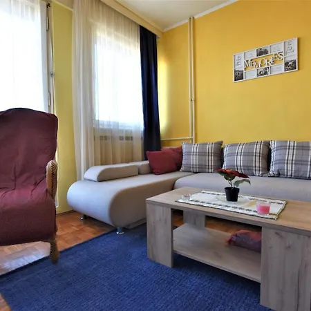 Autokomanda Apt. With Beautiful View Near Center! Apartment *